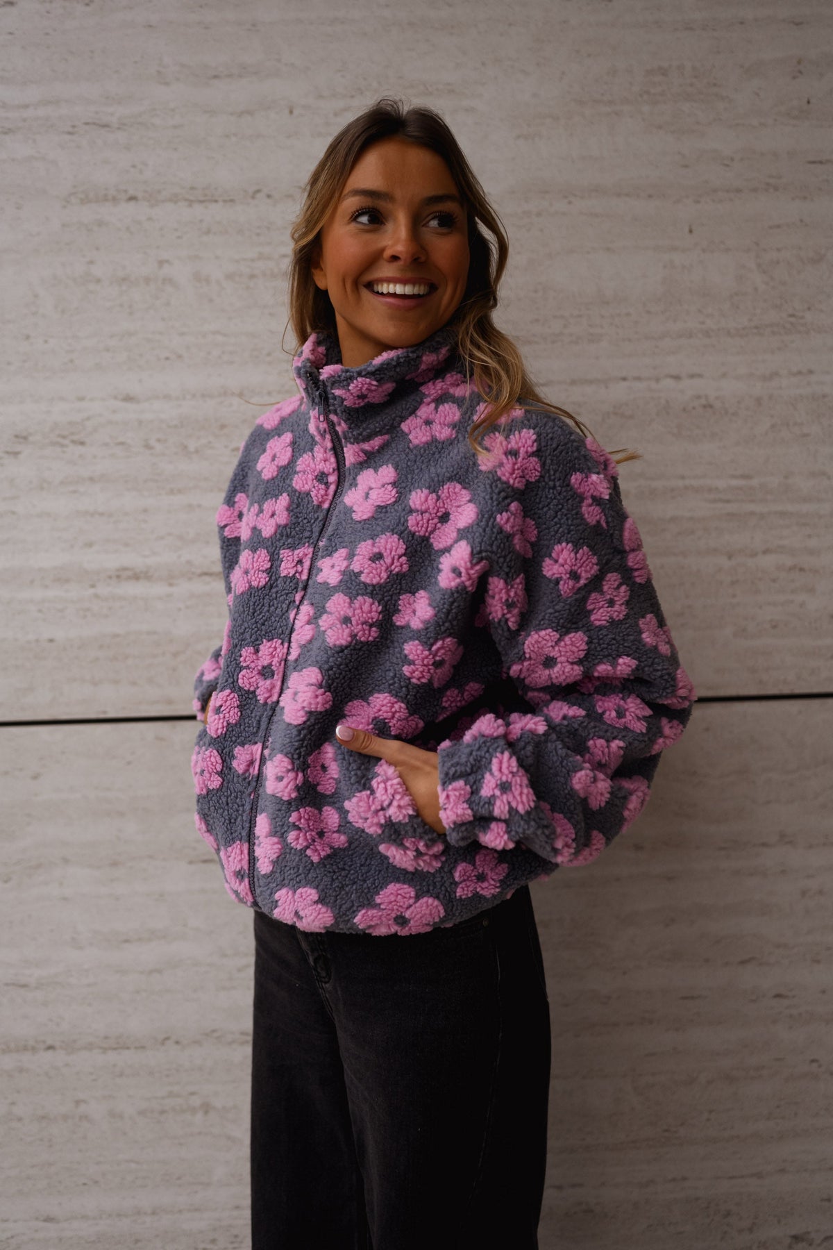 Forro polar Tomas - gris con flores rosas