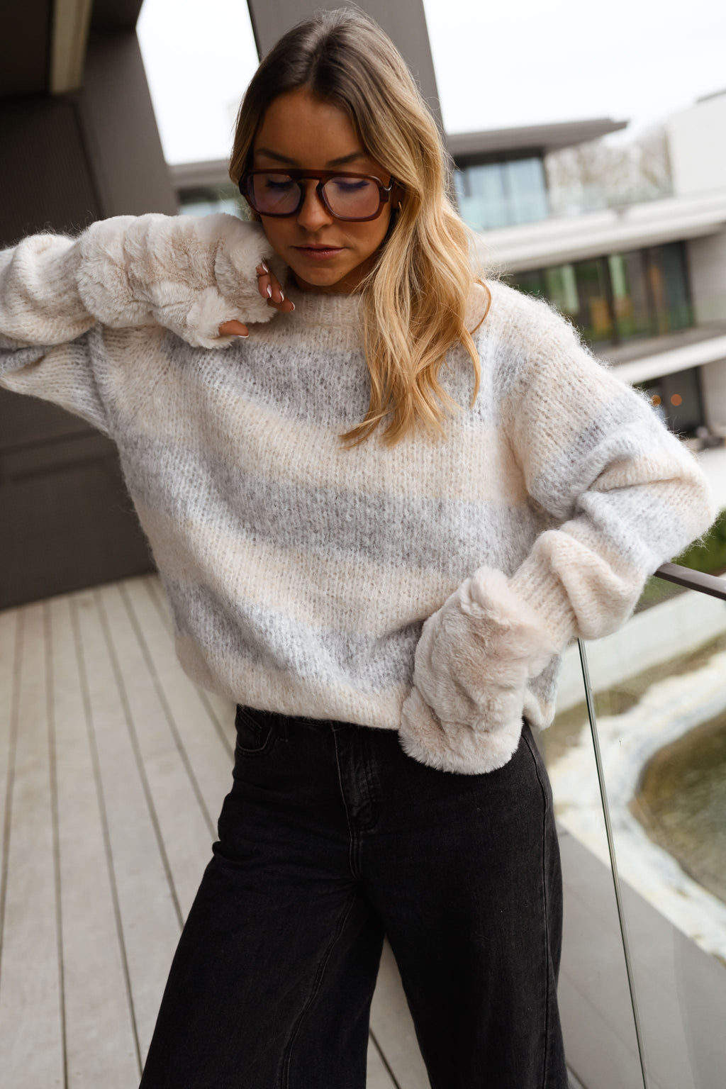Jersey Debby crudo y gris
