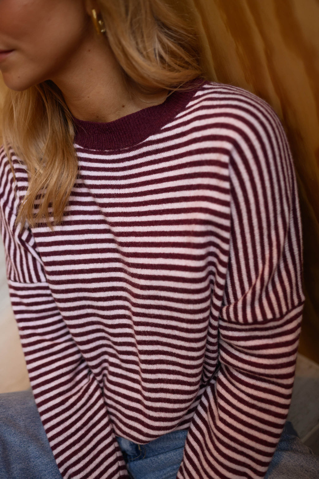Jersey Leona rosa y rojo de rayas
