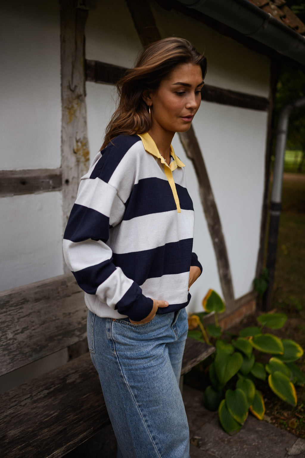Polo Davis gris y azul de rayas