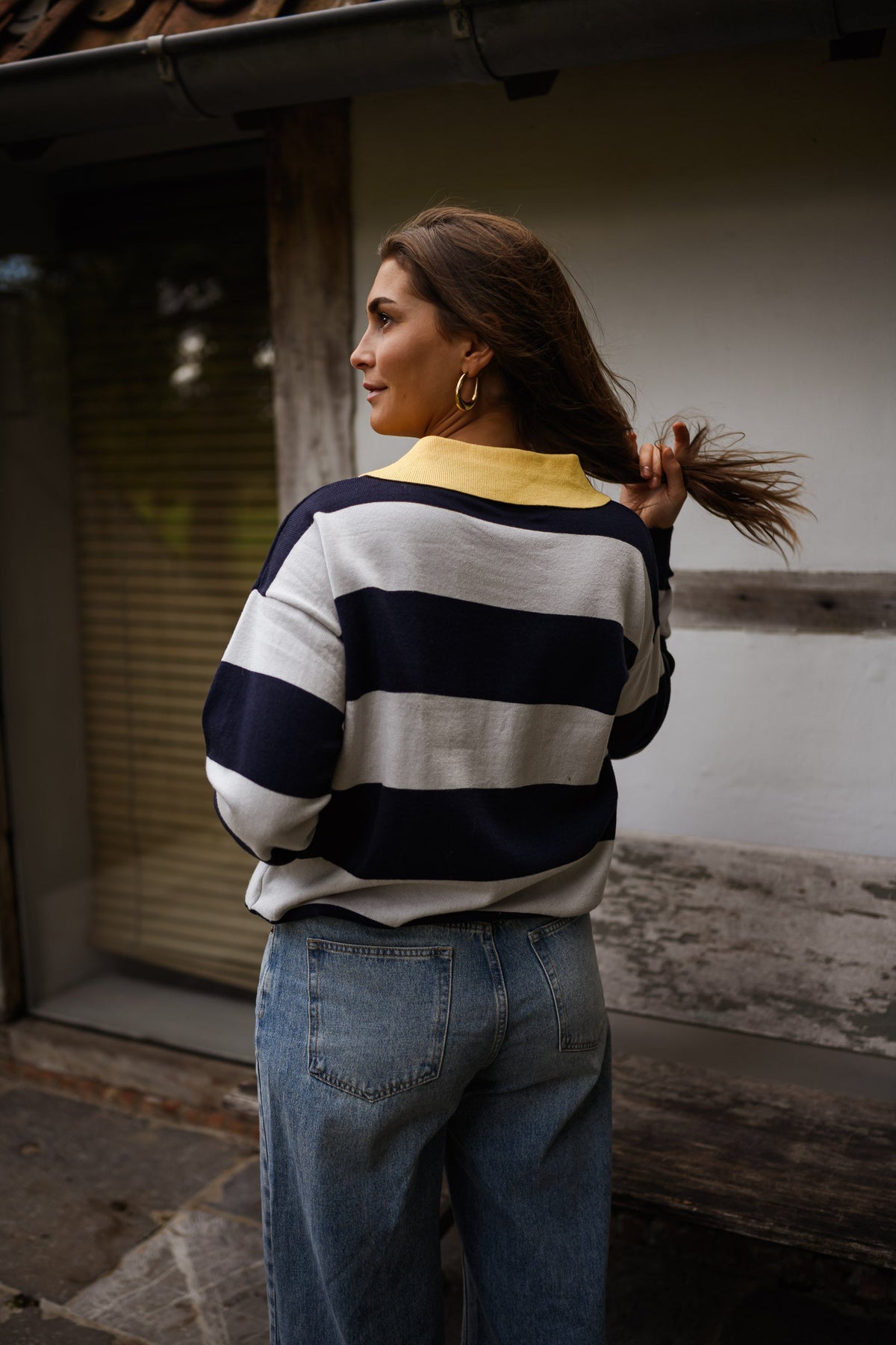 Polo Davis gris y azul de rayas
