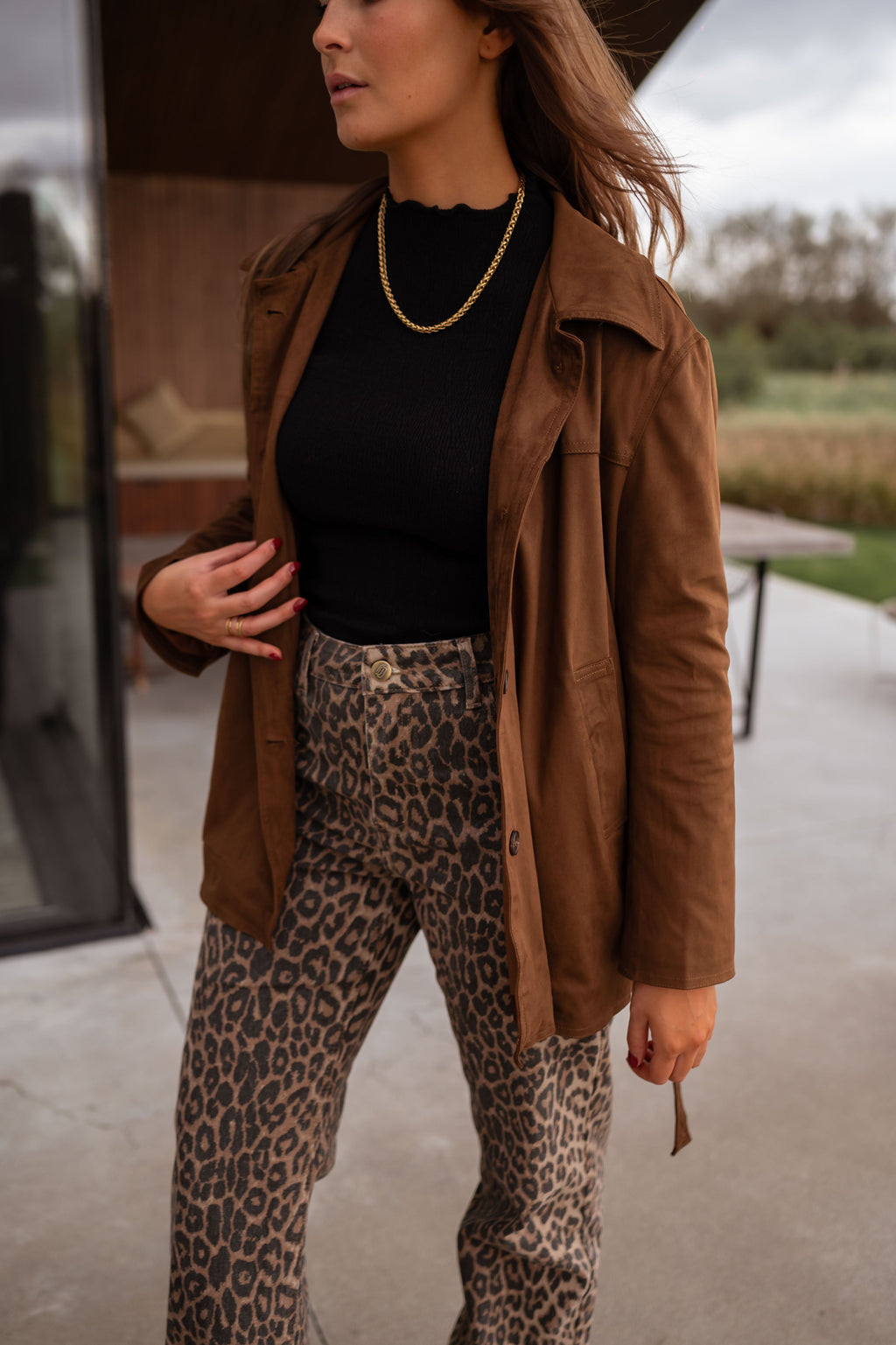 Chaqueta Nore - ante chocolate