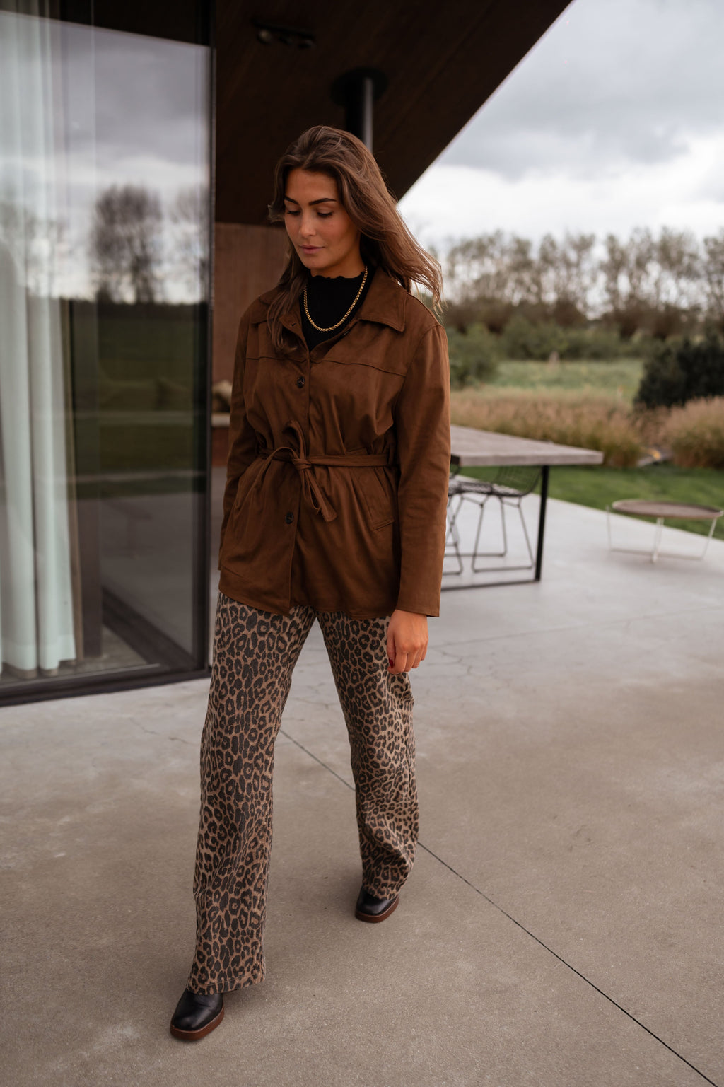 Chaqueta Nore - ante chocolate
