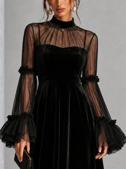 Vestido midi plisado negro de terciopelo y malla transparente