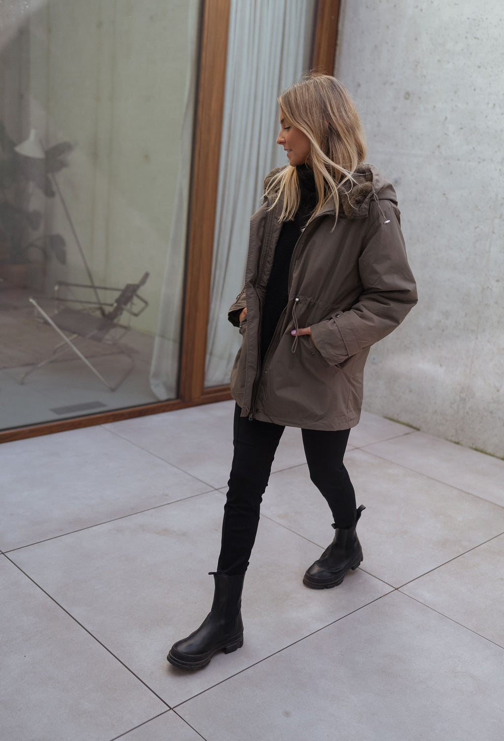 Abrigo Clovis - caqui
