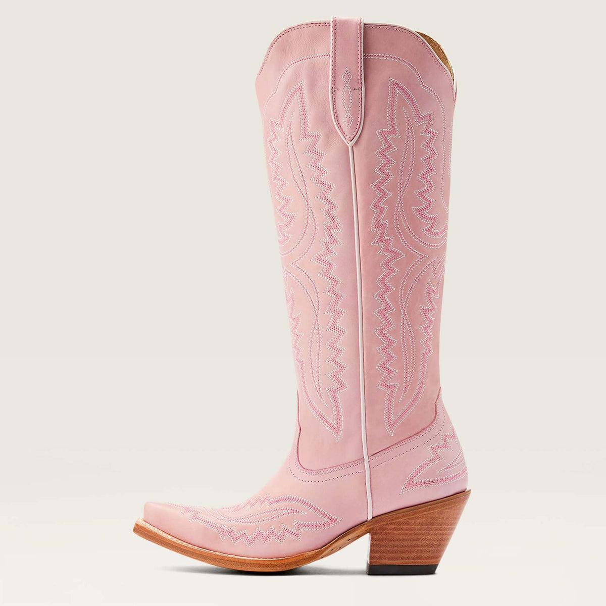 Botas camperas bordadas de puntera en punta