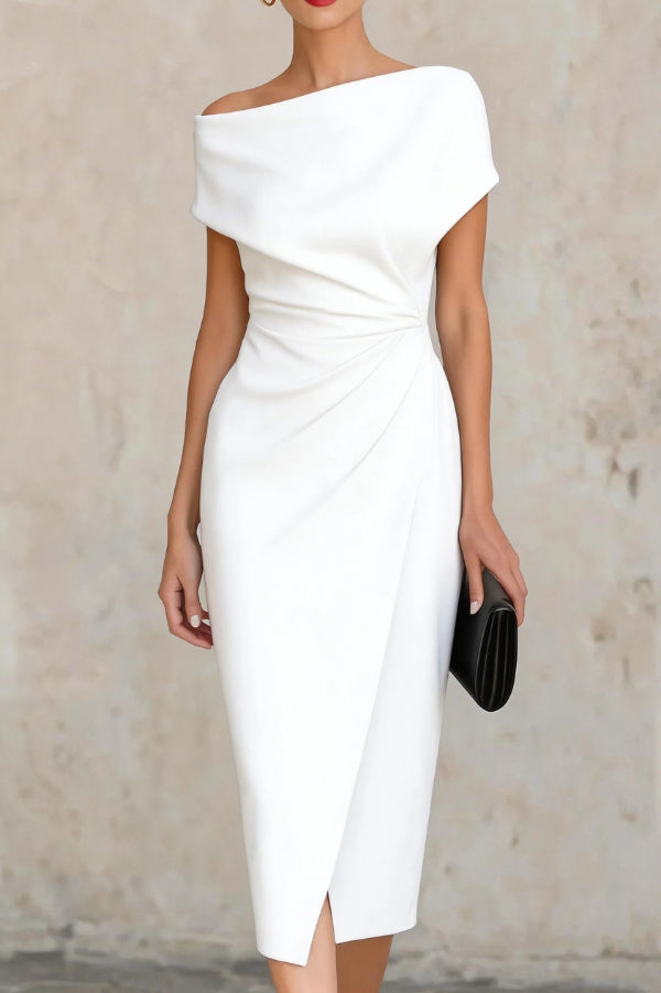 Vestido midi elegante plisado de manga corta y corte ajustado