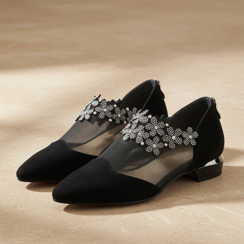 Bailarinas de punta fina con malla y strass, tacón bajo
