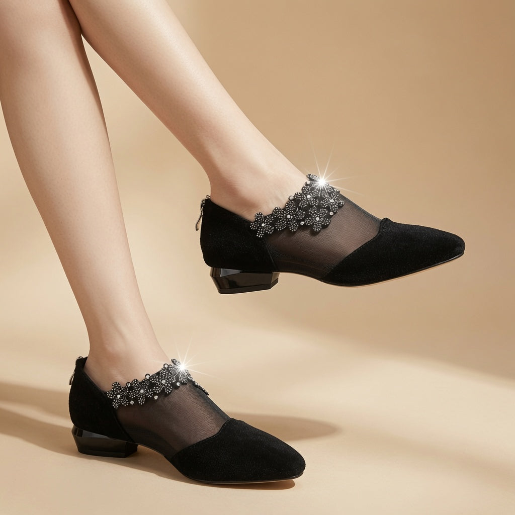 Bailarinas de punta fina con malla y strass, tacón bajo